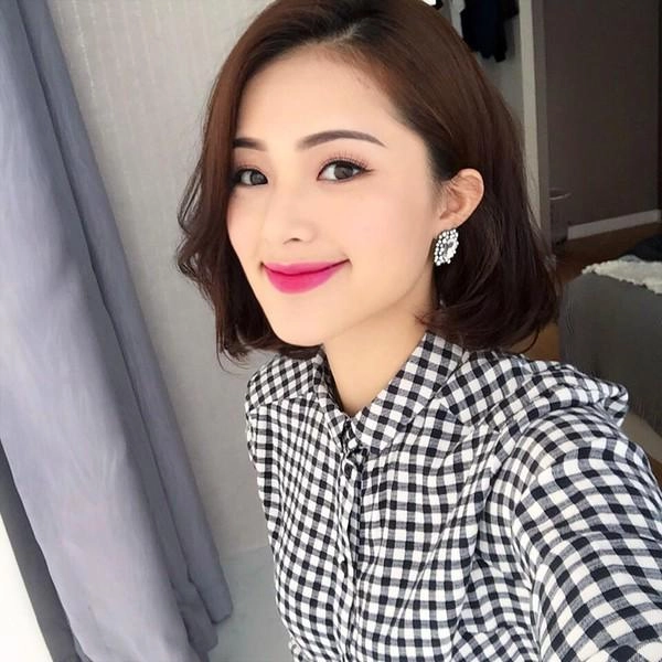 Trong khi đàm thu trang hóa cô dâu đẹp ngút ngàn tình cũ cường đô la ngày càng lạ lẫm