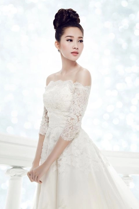 Trước khi kết hôn với bạn trai doanh nhân hoa hậu thu thảo đã vô số lần mặc váy cưới