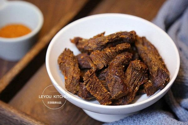 Tự làm bò khô bằng nồi cơm điện tưởng không dễ mà dễ không tưởng