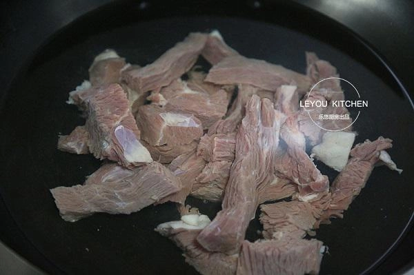 Tự làm bò khô bằng nồi cơm điện tưởng không dễ mà dễ không tưởng