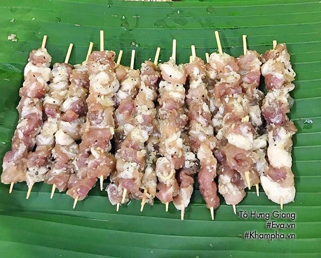Tuyệt chiêu làm thịt xiên nướng thơm lừng bé ăn thun thút