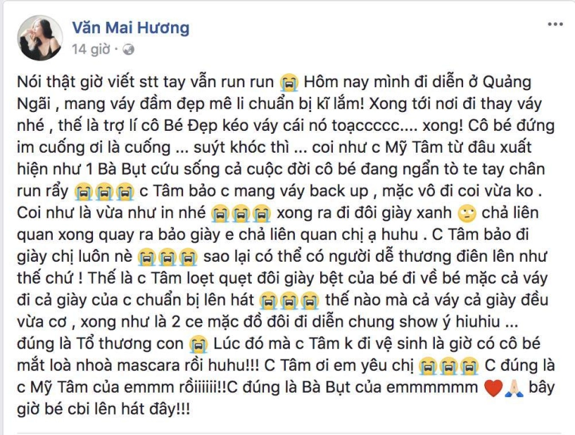 Văn mai hương bị sự cố rách váy và rồi bà bụt mỹ tâm đã xuất hiện cứu nguy