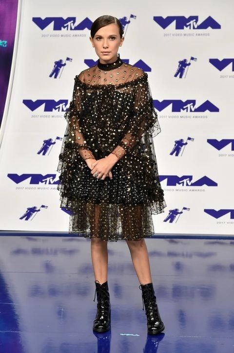 Vắng bóng taylor swift katy perry và nicki minaj kèn cựa váy áo tại vmas 2017