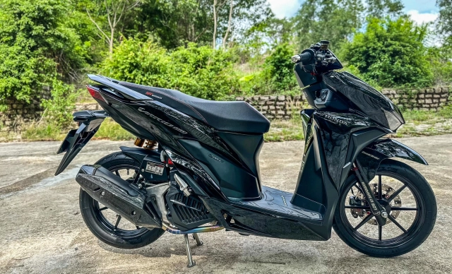Vario độ nói không với độ pô nhưng ống xả vẫn trông sang chảnh và đẳng cấp