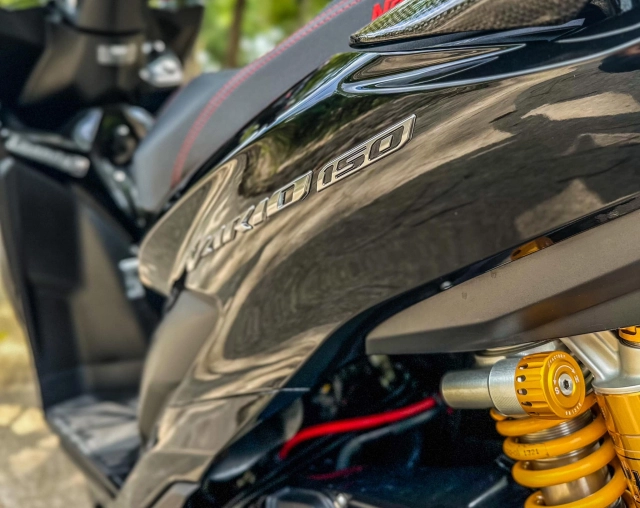 Vario độ nói không với độ pô nhưng ống xả vẫn trông sang chảnh và đẳng cấp
