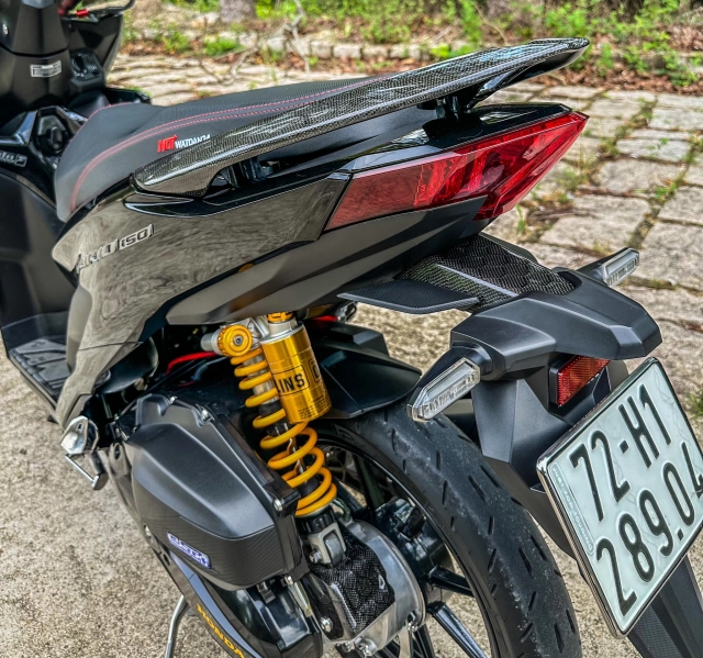 Vario độ nói không với độ pô nhưng ống xả vẫn trông sang chảnh và đẳng cấp