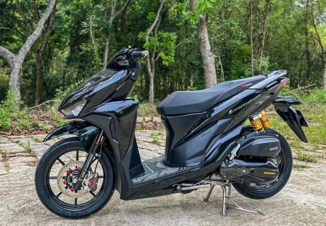 Vario độ nói không với độ pô nhưng ống xả vẫn trông sang chảnh và đẳng cấp