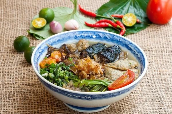 Về hải phòng ăn mệt nghỉ chè giun giá bể để biết đất cảng không chỉ có bánh đa cua