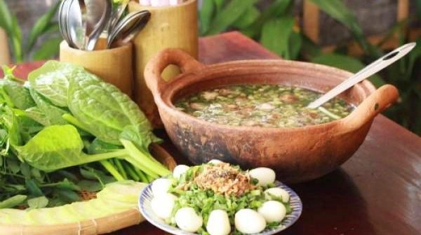 Về miền tây ăn bánh xèo thịt chuột nếm đuông dừa ngâm mắm ngắm sông nước mênh mông