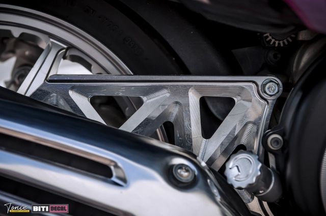 Vespa độ trợ lực cổ hầm hố nâng tầm thẩm mỹ và cải thiện hiệu năng