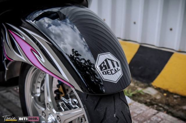 Vespa độ trợ lực cổ hầm hố nâng tầm thẩm mỹ và cải thiện hiệu năng