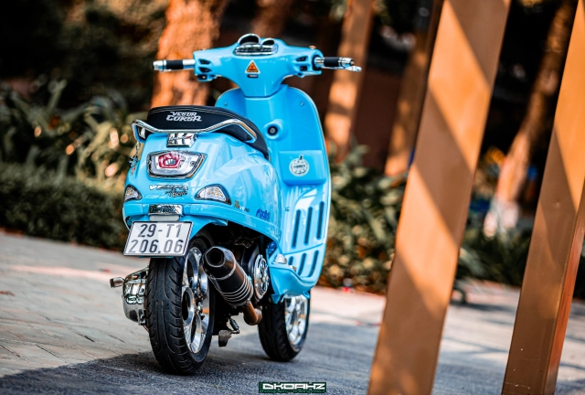 Vespa lx150 tiêu tốn hơn 200 triệu đồng để trở thành một tác phẩm nghệ thuật