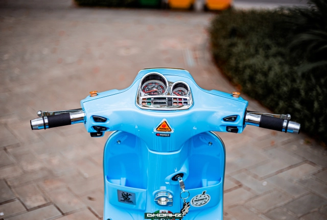 Vespa lx150 tiêu tốn hơn 200 triệu đồng để trở thành một tác phẩm nghệ thuật