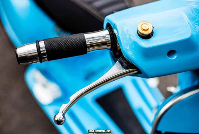 Vespa lx150 tiêu tốn hơn 200 triệu đồng để trở thành một tác phẩm nghệ thuật