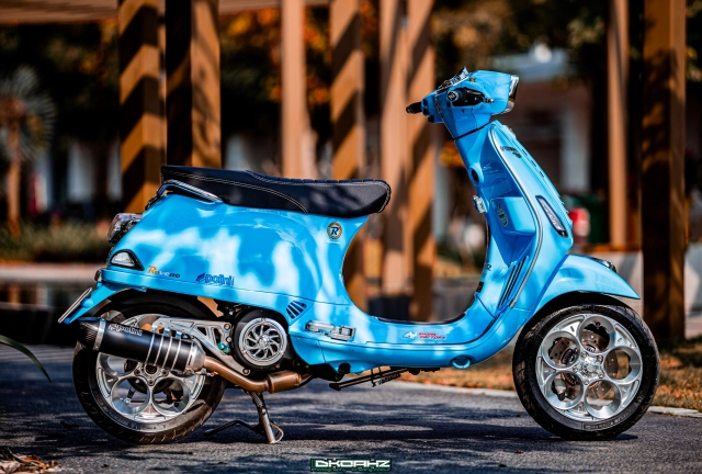 Vespa lx150 tiêu tốn hơn 200 triệu đồng để trở thành một tác phẩm nghệ thuật