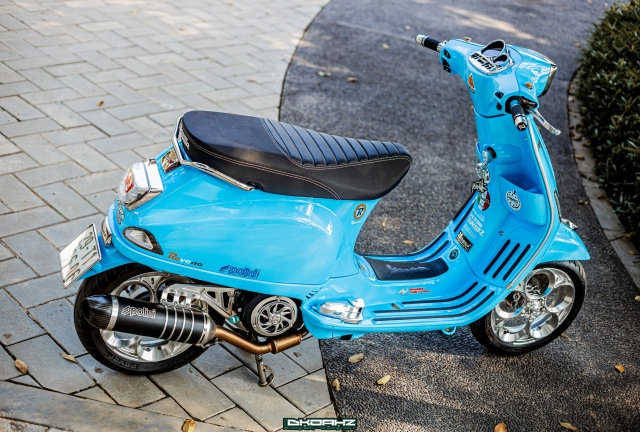 Vespa lx150 tiêu tốn hơn 200 triệu đồng để trở thành một tác phẩm nghệ thuật