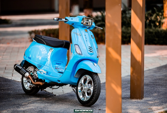 Vespa lx150 tiêu tốn hơn 200 triệu đồng để trở thành một tác phẩm nghệ thuật
