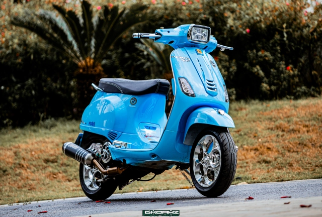 Vespa lx150 tiêu tốn hơn 200 triệu đồng để trở thành một tác phẩm nghệ thuật