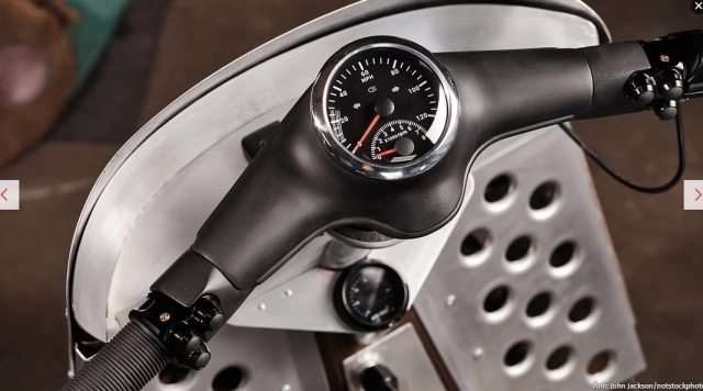 Vespa nhôm trang bị động cơ turbo và công nghệ hàng không siêu khủng có 1 0 2