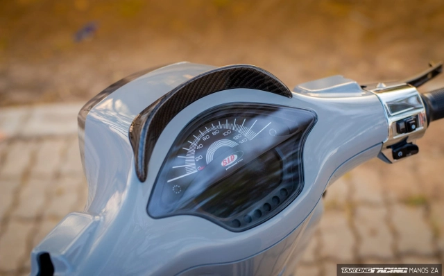 Vespa sprint cường hóa lực thắng bằng dòng heo xuất hiện trong motogp