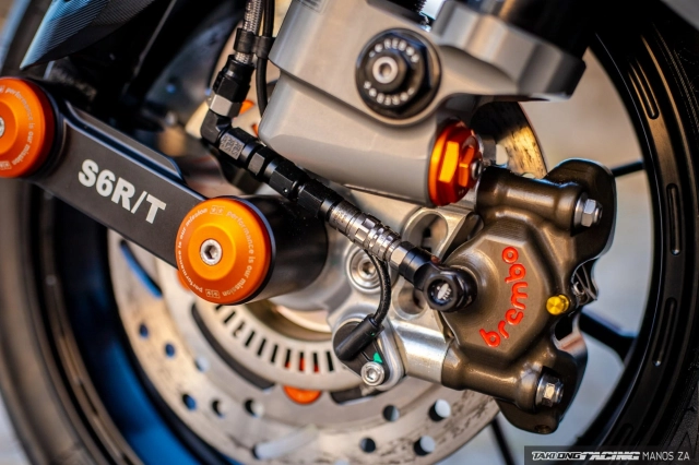 Vespa sprint cường hóa lực thắng bằng dòng heo xuất hiện trong motogp