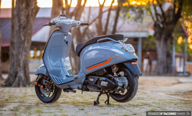 Vespa sprint cường hóa lực thắng bằng dòng heo xuất hiện trong motogp