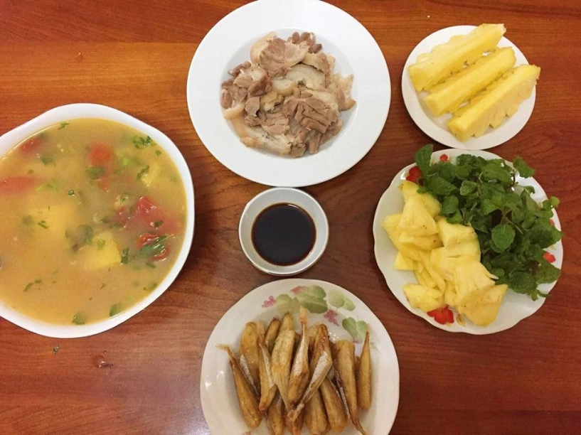 Vợ đảm ngày nào cũng vào bếp nấu nhiều bữa ăn ngon khiến chồng tăng 3kg sau cưới