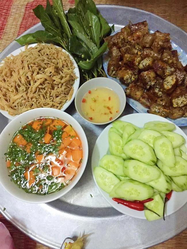 Vợ đảm ngày nào cũng vào bếp nấu nhiều bữa ăn ngon khiến chồng tăng 3kg sau cưới