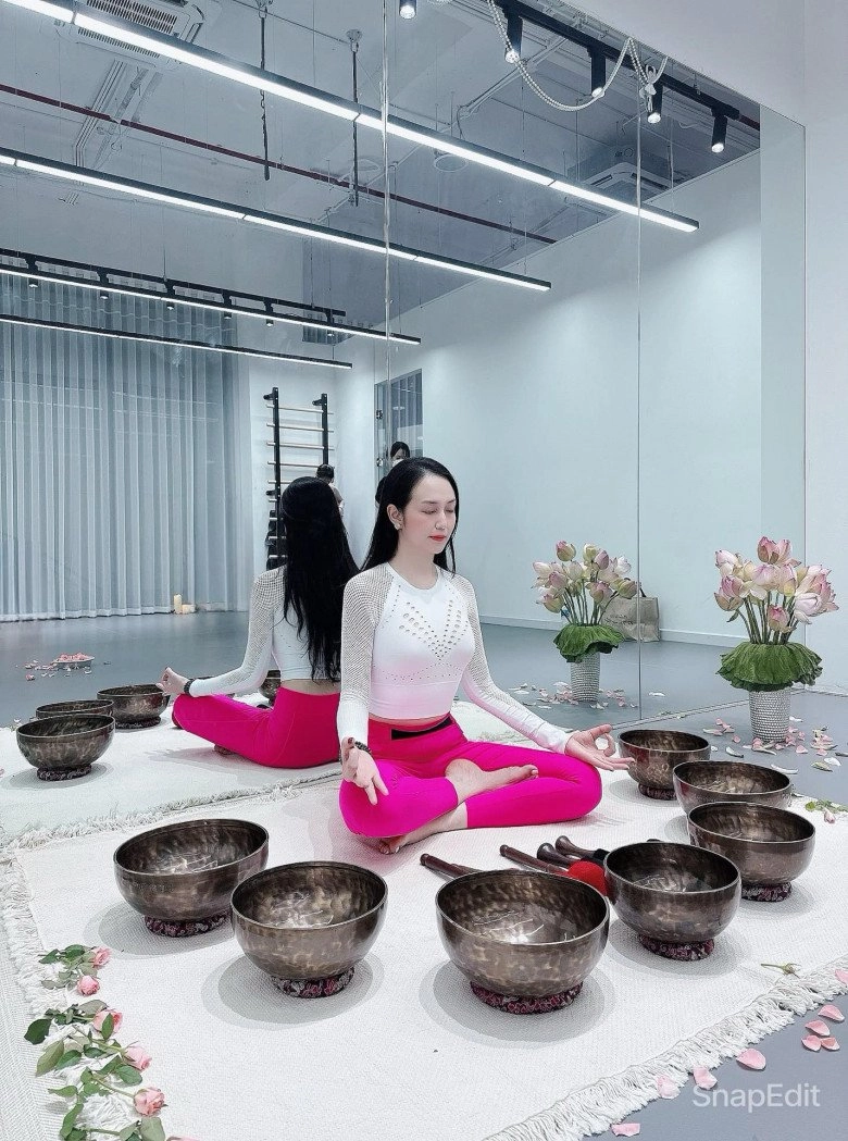 Vợ đẹp của tuấn hưng hóa tiên nữ cổ trang đẹp mỹ miều khác hẳn thời đóng mv cùng duy mạnh