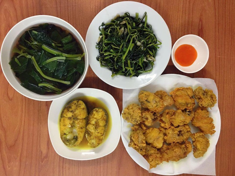 Vợ kỹ tính ghét nấu ăn qua loa chồng thích thú khen cơm nhà là số 1