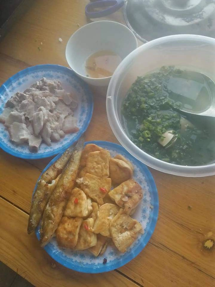 Vợ lên mạng than cơm đề huề thế này chồng còn chê chị em nhìn ảnh bắt lỗi lia lịa