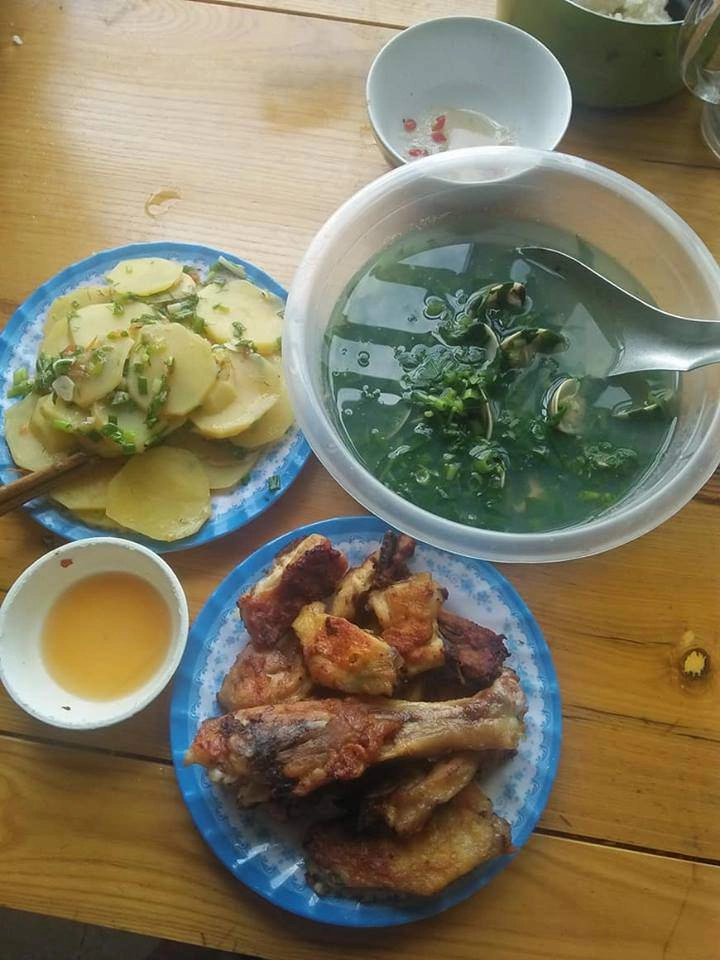 Vợ lên mạng than cơm đề huề thế này chồng còn chê chị em nhìn ảnh bắt lỗi lia lịa