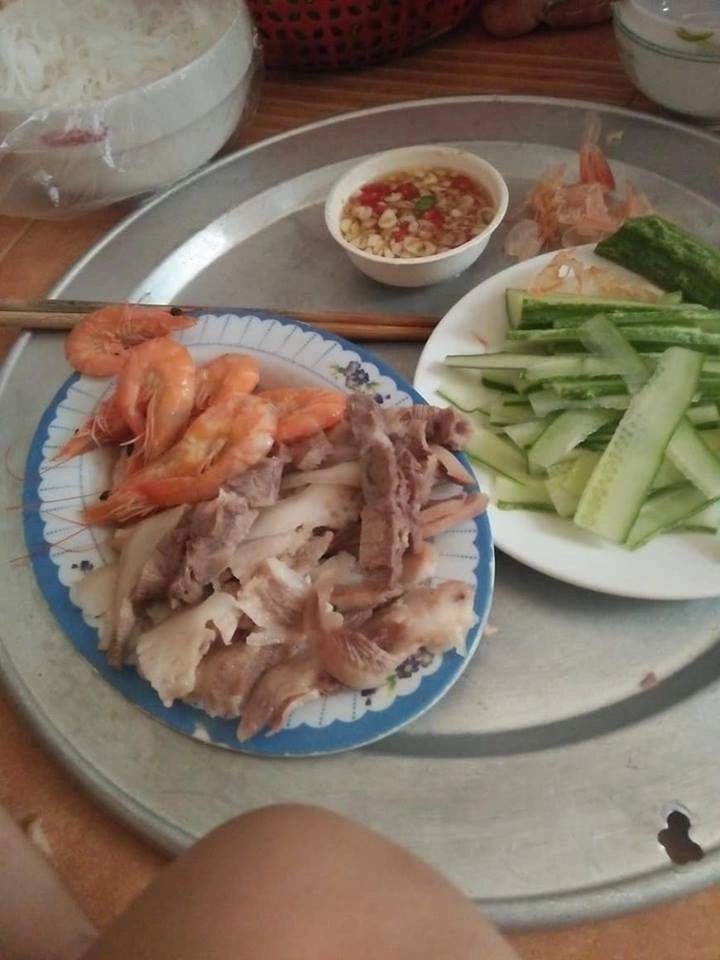 Vợ lên mạng than cơm đề huề thế này chồng còn chê chị em nhìn ảnh bắt lỗi lia lịa