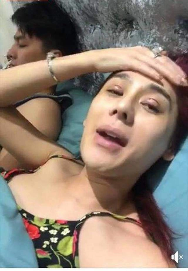 Vừa vướng nghi vấn phẫu thuật thẩm mỹ lâm khánh chi lại xuất hiện với vẻ ngoài khác lạ