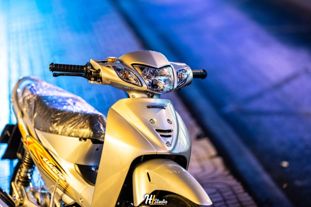 Wave 125 lạ mắt với dàn option hiếm thấy ở việt nam