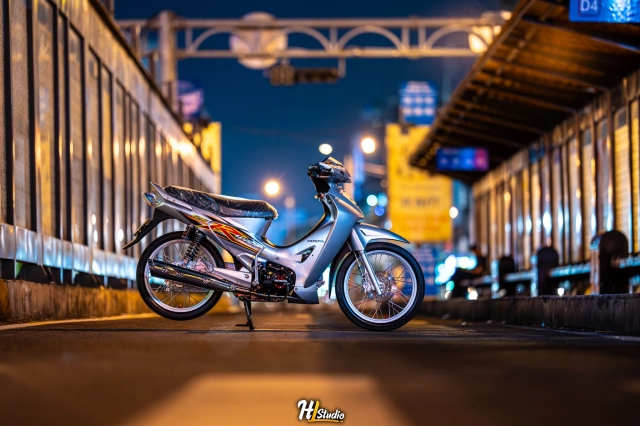 Wave 125 lạ mắt với dàn option hiếm thấy ở việt nam