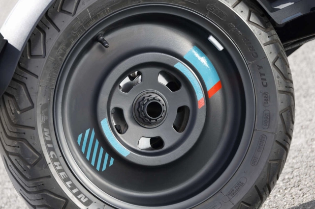Xe máy điện đô thị của bmw sẵn sàng ra mắt vào tháng 5 với giá gần 200 triệu đồng