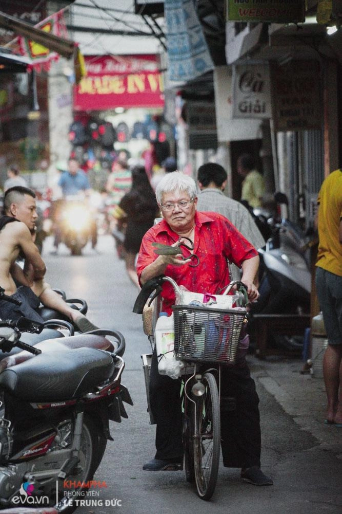 Xe nộm bò khô gần 40 năm không một tiếng rao kiếm 4 triệu mỗi ngày của giáo sư hn