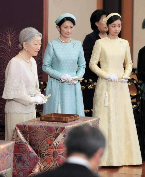 Xinh đẹp tuyệt trần nhưng công chúa nhật bản lại luôn ăn mặc già dặn hơn tuổi 20
