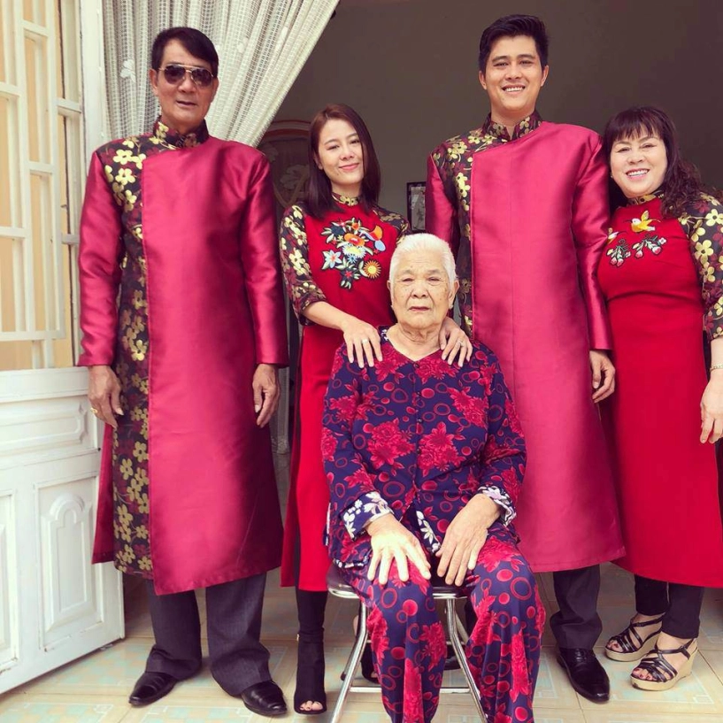 Xuân này đi đến đâu cũng ngập tràn tà áo dài rực rỡ của loạt mỹ nhân đình đám vbiz