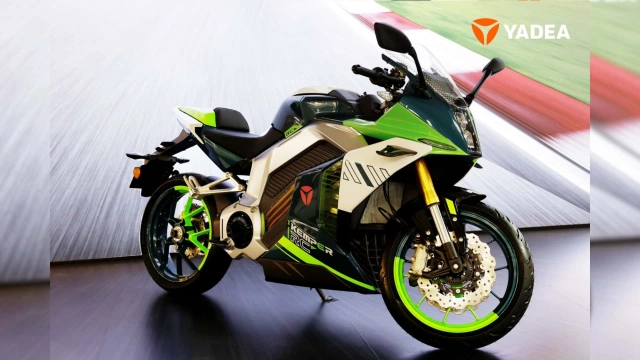 Yadea trình làng mẫu xe sportbike điện cực đẹp sạc 10 phút được 80 pin