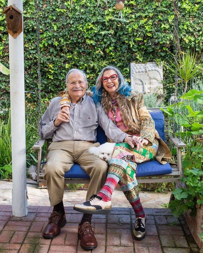 10 cặp vợ chồng già vẫn khiến nhiều đôi trẻ phải hít khoi