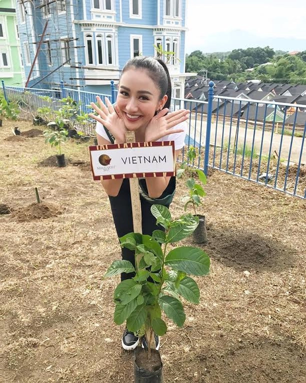 Á hậu hà thu liên tục giành chiến thắng áp đảo tại hoa hậu trái đất 2017