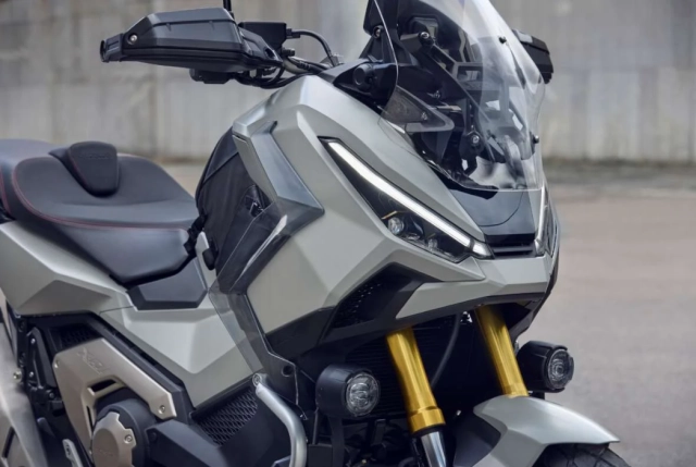 Ae mê phượt thích thú khi honda x-adv 750 2025 vừa được cập nhật đôi mắt mới