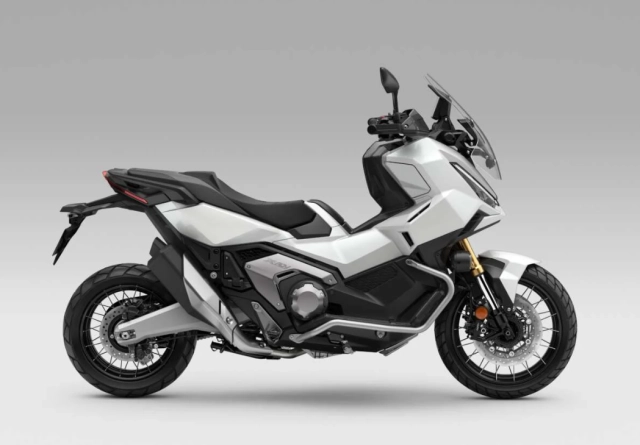 Ae mê phượt thích thú khi honda x-adv 750 2025 vừa được cập nhật đôi mắt mới