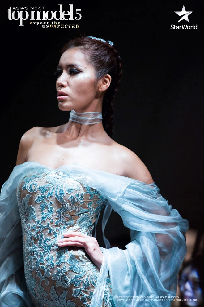 Asias next top model đêm qua người mẫu minh tú đã làm nên lịch sử cho thời trang việt nam