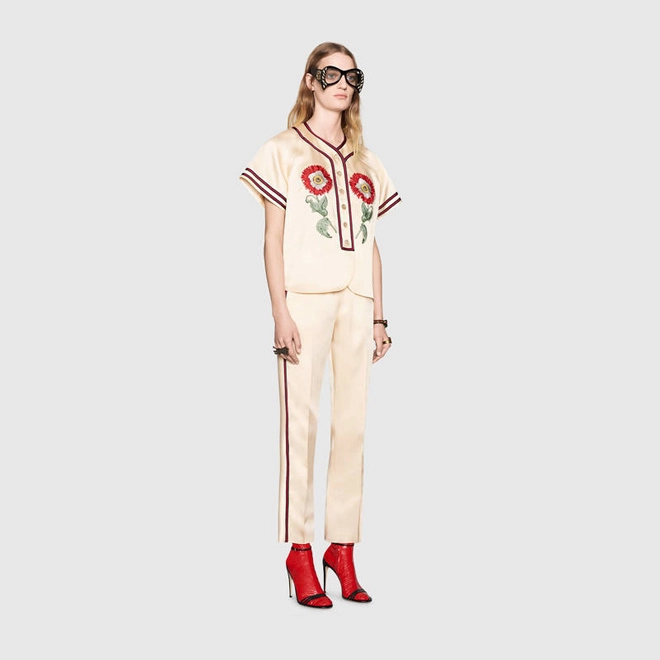 Bộ đồ như đồ ngủ của bà ngoại hồ ngọc hà mặc vào vẫn chất phát ngất