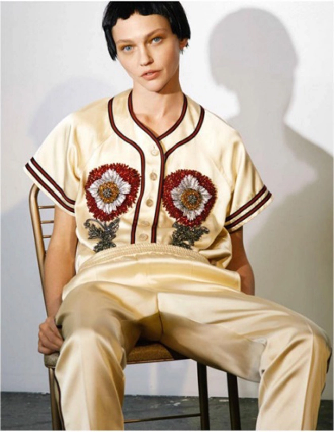 Bộ đồ như đồ ngủ của bà ngoại hồ ngọc hà mặc vào vẫn chất phát ngất