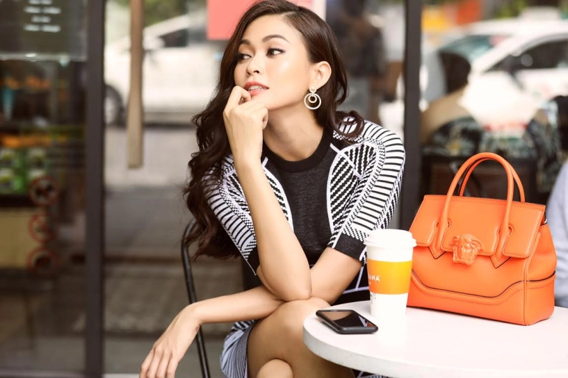 Cách diện đồ đen mà vẫn sáng nhất hành tinh như phạm hương và hoàng thuỳ