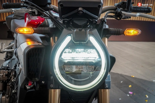 Cận cảnh honda cb650r 2024 e-clutch tại việt nam nổi bật nhất với hệ thống ly hợp điện tử e-clutch